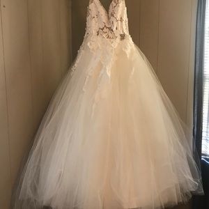 Lazaro size 12 wedding gown